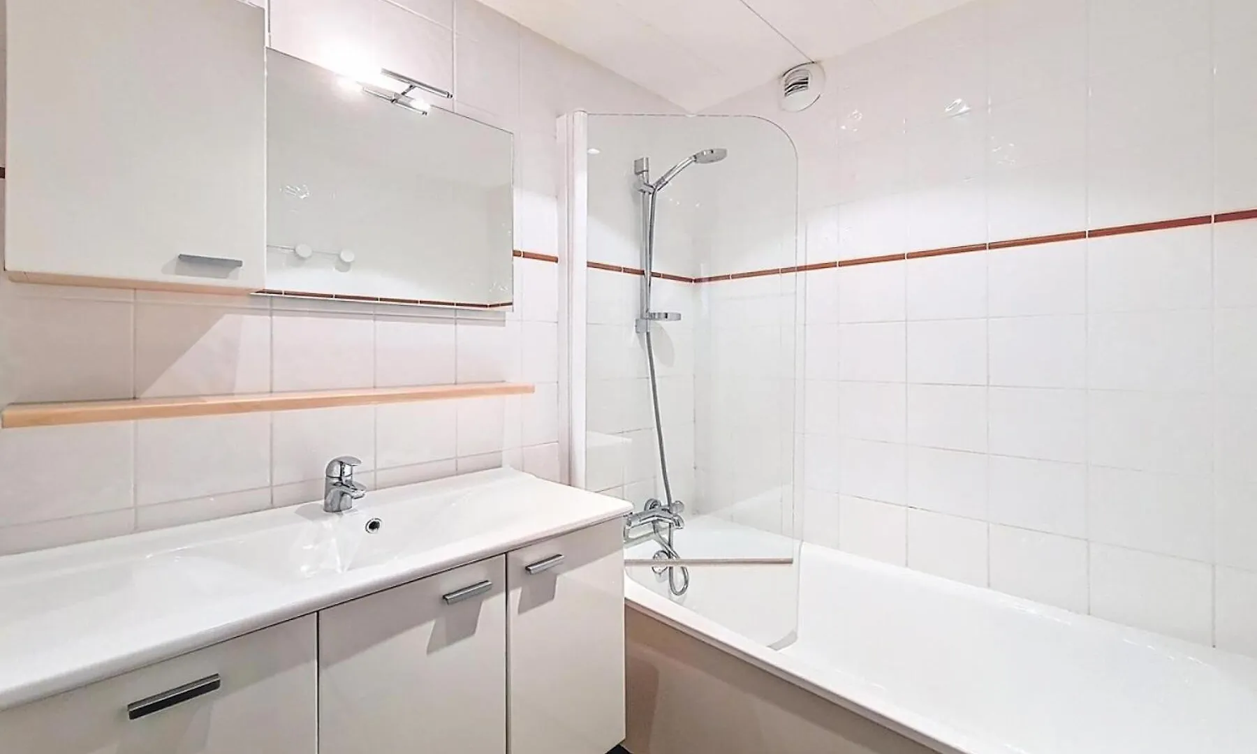 Residence Dorons - Appartement Agreable - Acces Direct Aux Pistes - Balcon Mae-2204 サン・マルタン・ド・ベルヴィル 0*,  フランス